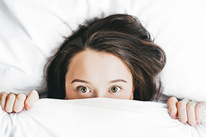 Un oreiller en gel rafraîchissant pour ne plus transpirer la nuit