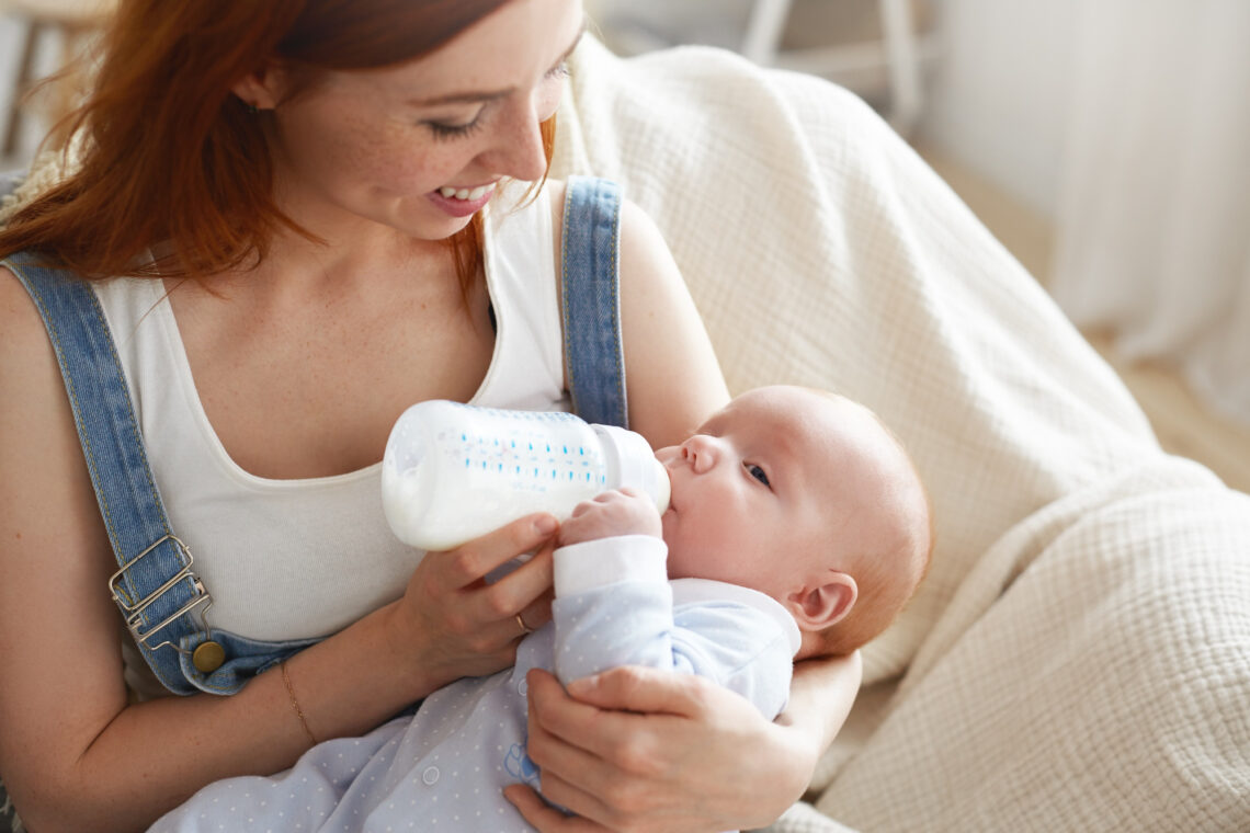 Mélangeur biberon : l'indispensable pour un bib sans grumeaux